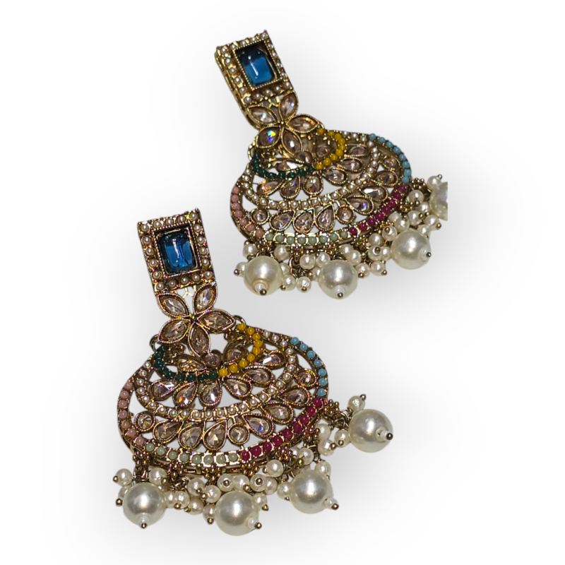 Gold Tone Kundan Choker Necklace Earring Maangtikka & Passa For Women - Image 2