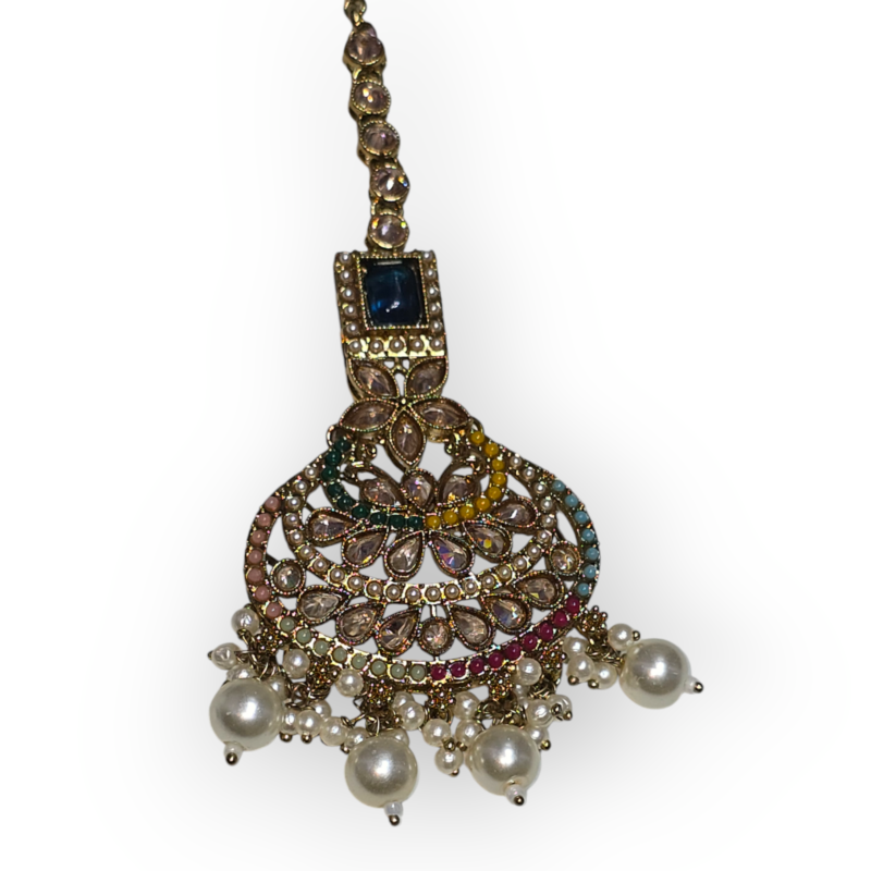 Gold Tone Kundan Choker Necklace Earring Maangtikka & Passa For Women - Image 3
