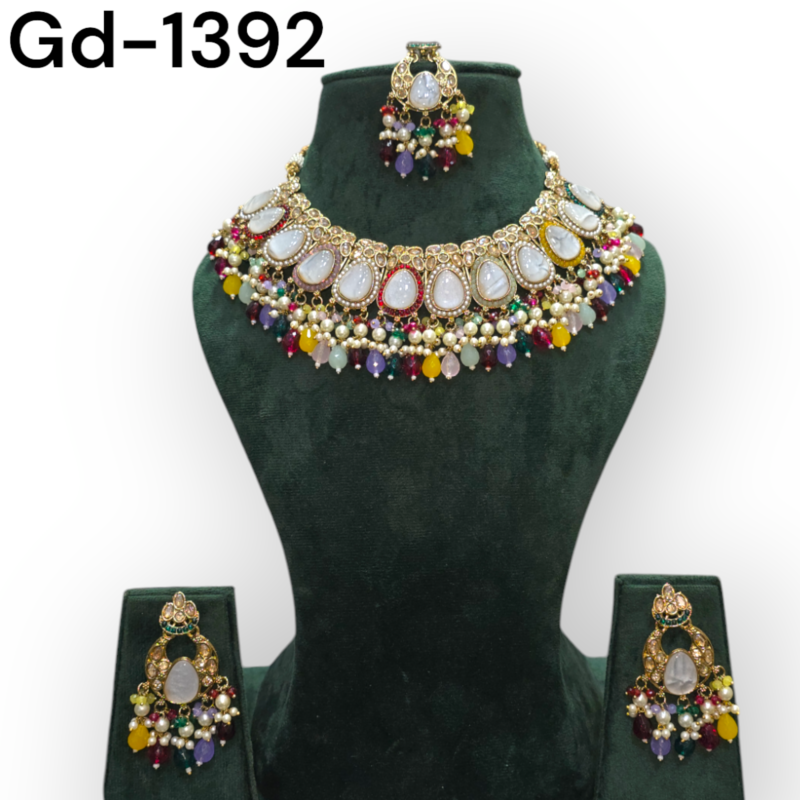 Pakistani jewelry Set, Indian jewelry Set , personalized jewelry , Necklace, Earrings and Maangtikka - Image 4